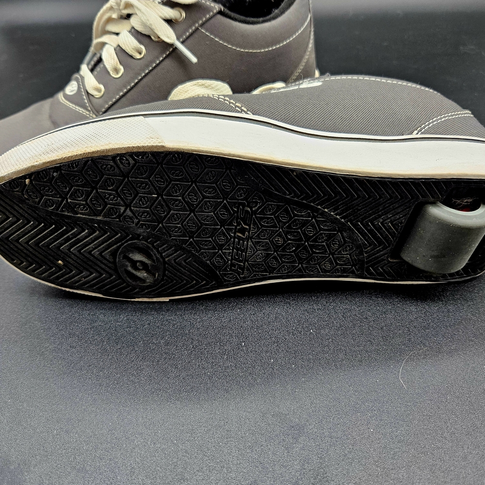 Men's Gray Skate Shoes